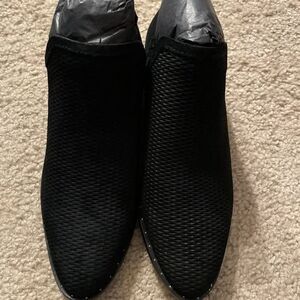 Women's Steven By Steve Madden Cyndy Black Suede Perforated Booties – Size 8.5